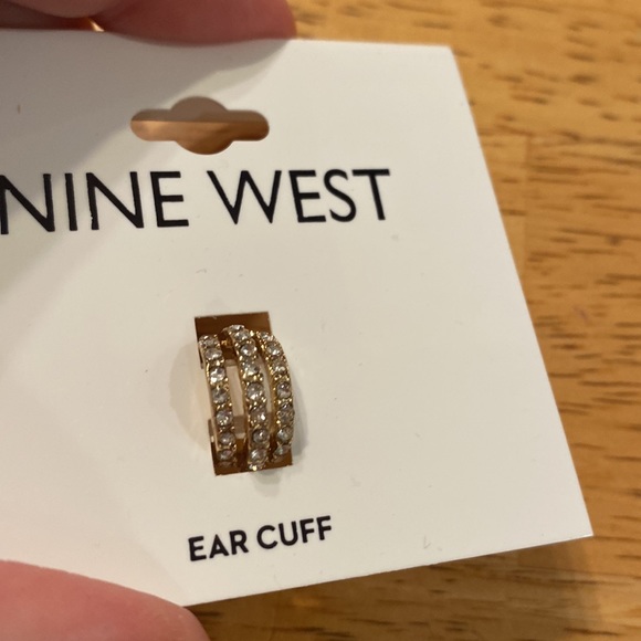 NWT Nine West Ear Cuff - Picture 3 of 3